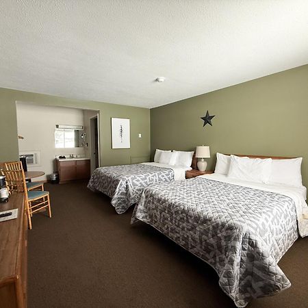 The Trail Inn - Newberry, Mi - Formerly Knollwood Inn - 13467 M-28 Luaran gambar